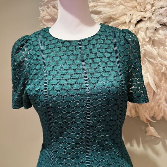 Ali & Jay green lace dress - Picture 5 of 7